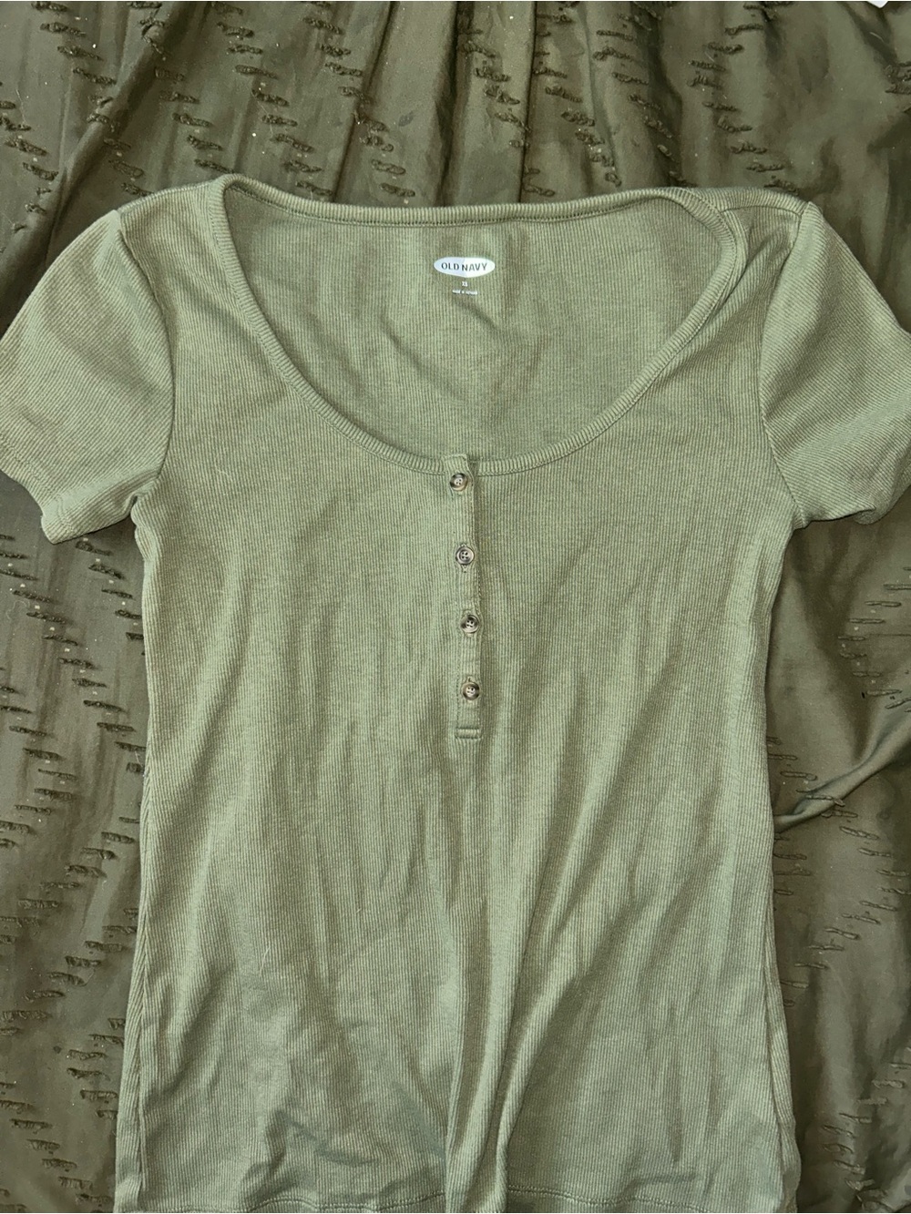 Old Navy Olive Ribbed Henley Scoop-Neck Short Sleeve Top